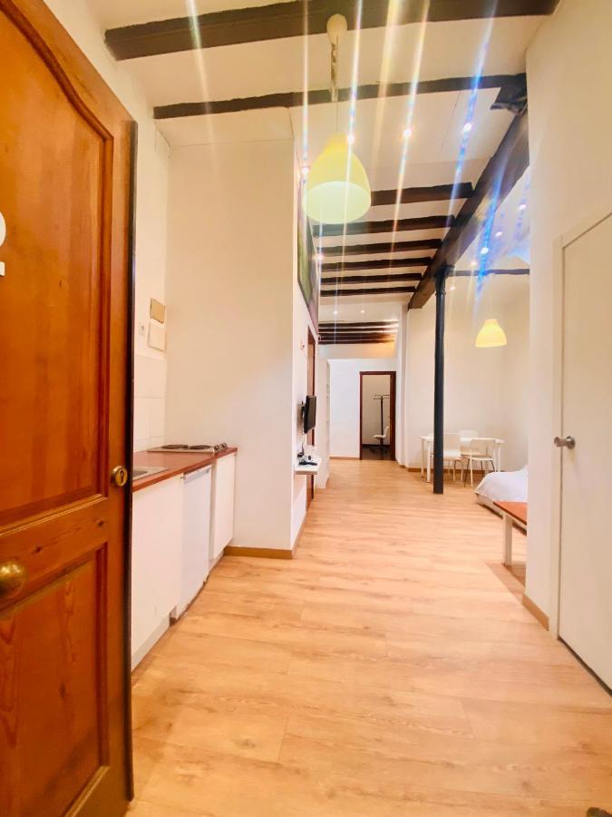 027 Caterina Look Derecha Apartment Barcelona Bagian luar foto