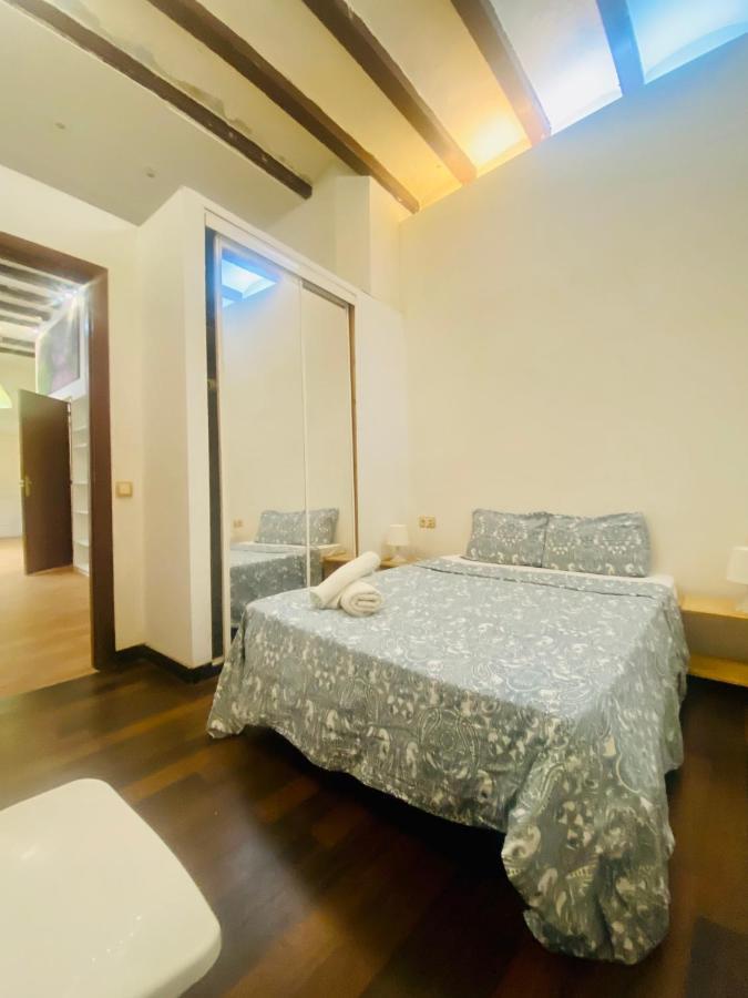 027 Caterina Look Derecha Apartment Barcelona Bagian luar foto